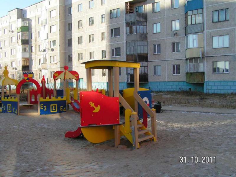 Детская игровая площадка в 4-м микрорайоне